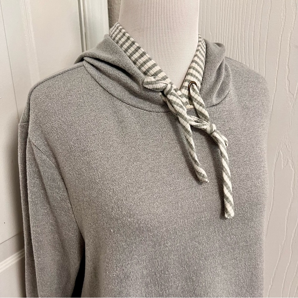Doe & Rae Hoodie E2 - Picture 2 of 7
